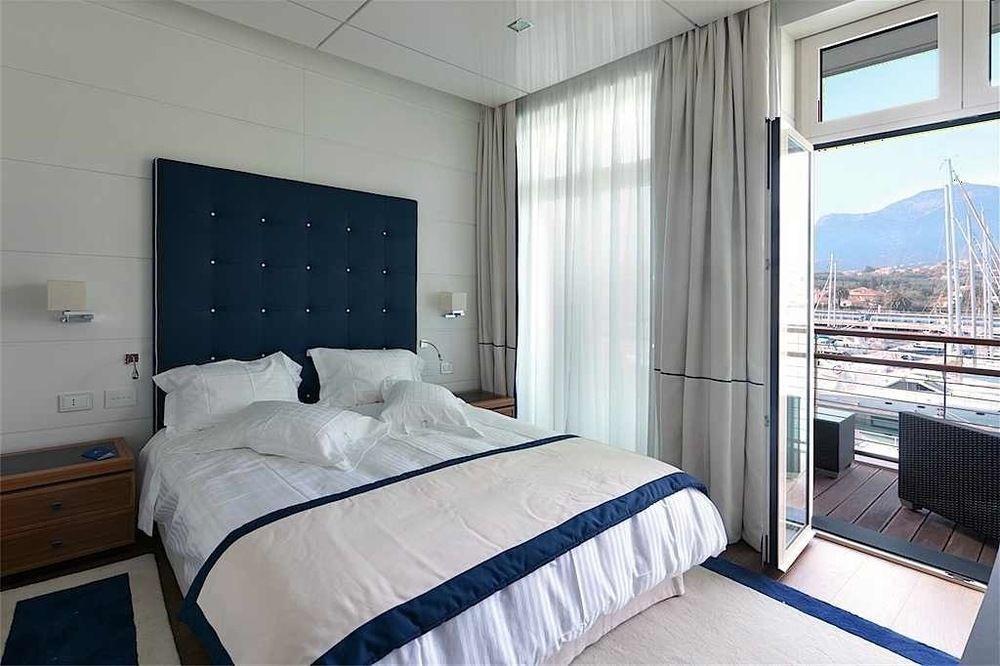 Yacht Club Marina Di Loano Hotel Eksteriør billede