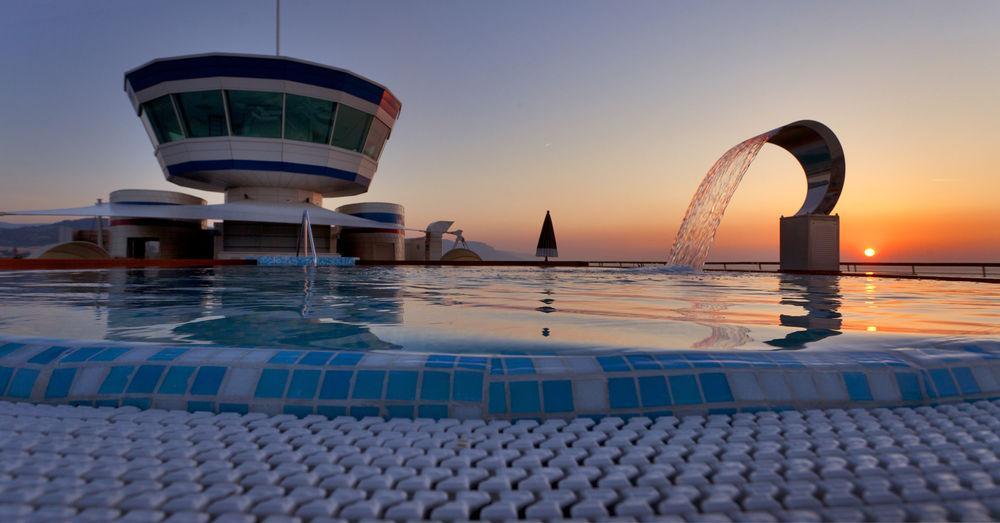 Yacht Club Marina Di Loano Hotel Eksteriør billede