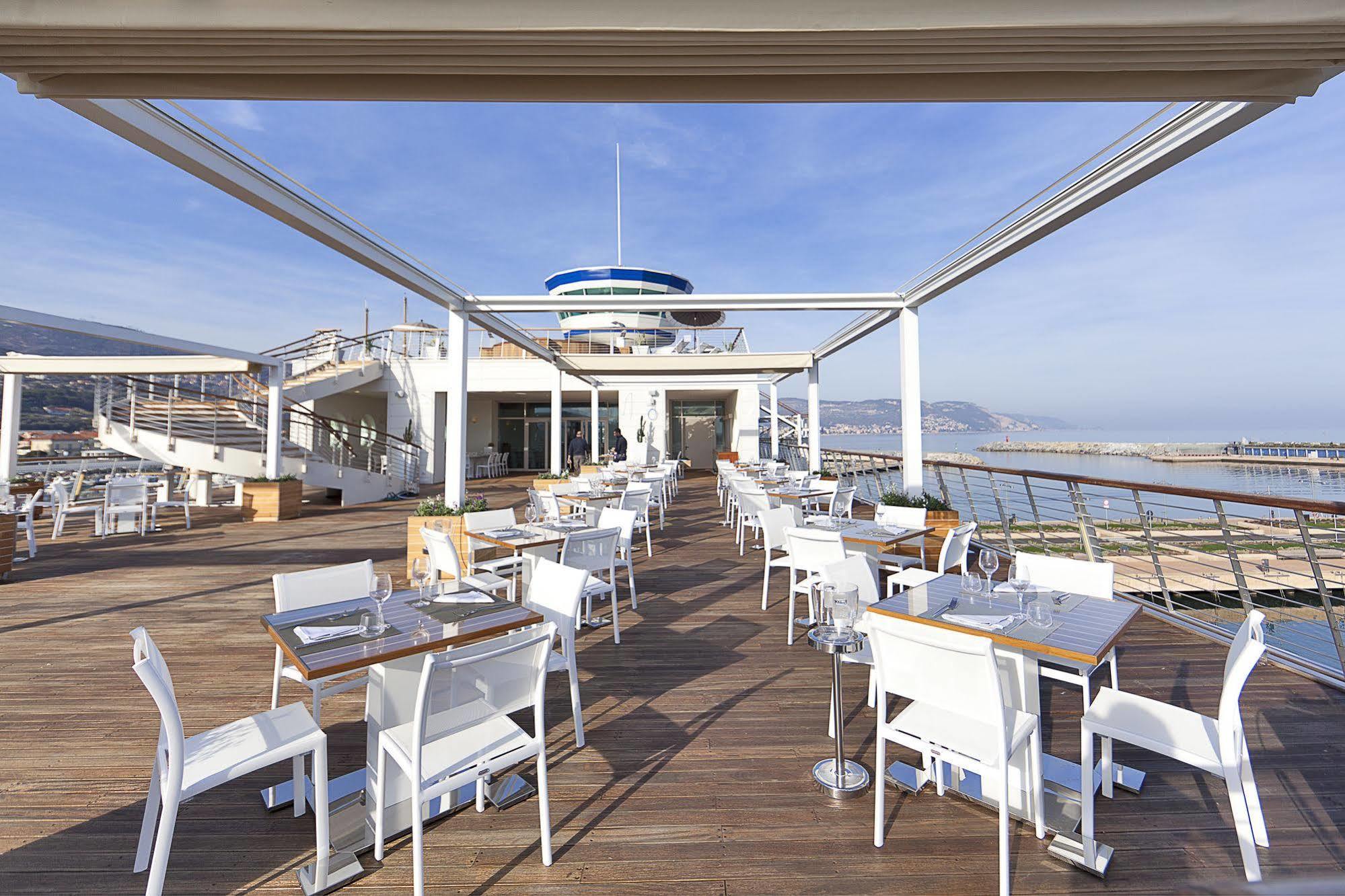 Yacht Club Marina Di Loano Hotel Eksteriør billede